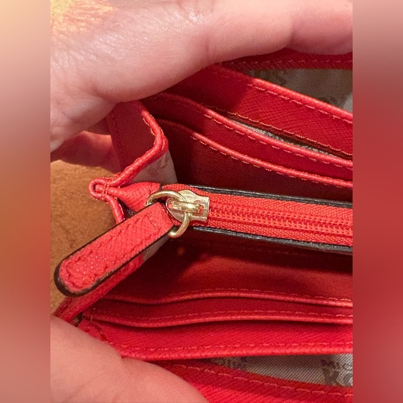 COPY - MICHAEL KORS Bedford large 3/4 zipper leather wallet - Picture 9 of 13